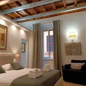Fontana Di Trevi - In Apartment